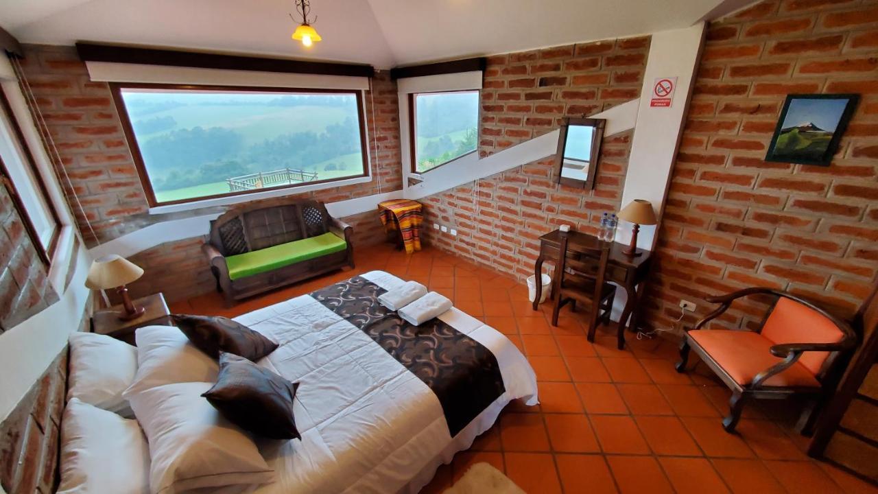 Balcon Al Cotopaxi Hosteria Sangolqui Bagian luar foto